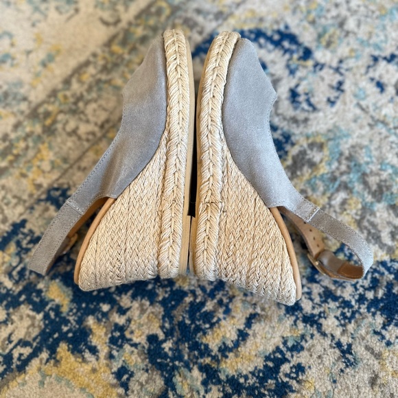 Garnet Hill Espadrille Wedge Sandals 8 - Picture 2 of 9